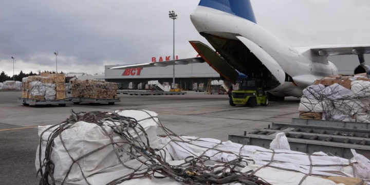 Azərbaycanın Türkiyəyə göndərdiyi yardımların həcmi məlum olub
