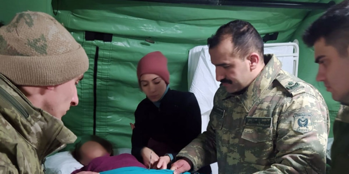 Azerbaijani military doctors perform next surgeries in Kahramanmaras