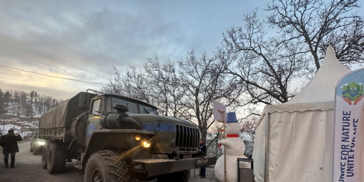 Five more Russian peacekeepers’ vehicles passed through protest area without hindrance