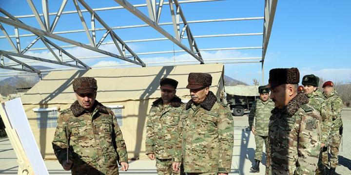 Müdafiə naziri azad edilmiş ərazilərdə aparılan tikinti işləri ilə tanış olub 