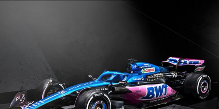 “Alpin” komandası yeni bolidini ictimaiyyətə təqdim edib