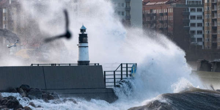 Storm Otto set to hit Denmark with hurricane-force winds