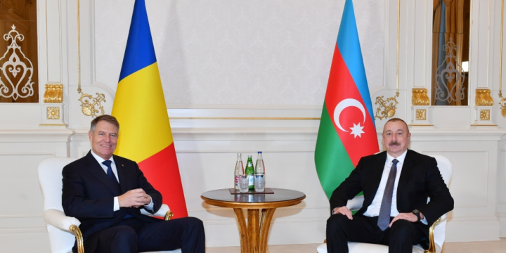 Presidents of Azerbaijan and Romania held one-on-one meeting