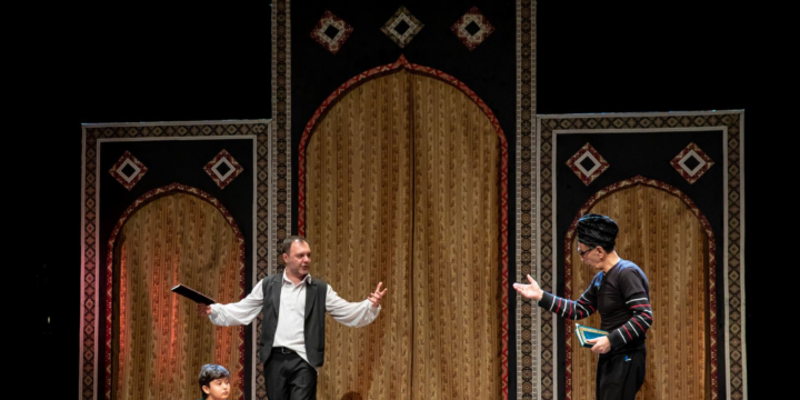 Heydər Əliyev Mərkəzində “Ölülər” tamaşasının məşqləri gedir