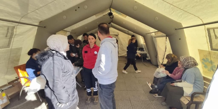 FHN-in Türkiyədə fəaliyyət göstərən mobil səhra hospitallarında 1623 nəfərə tibbi xidmət göstərilib