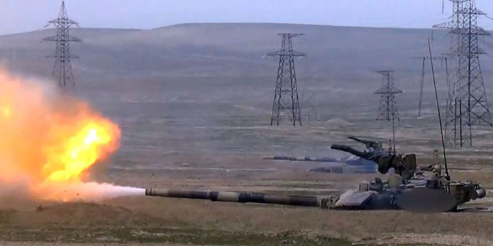 Azərbaycan Ordusunun tank heyətləri döyüş vərdişlərini təkmilləşdirir