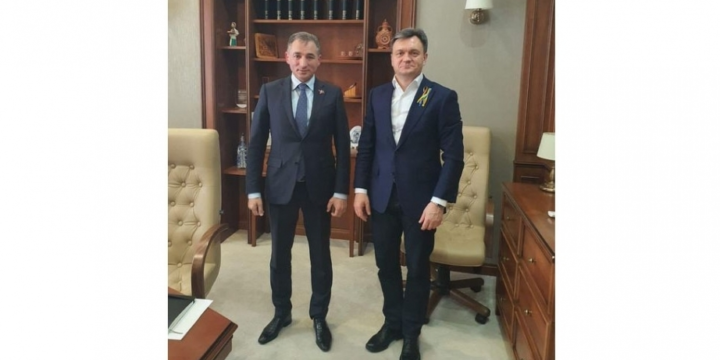 Azerbaijan, Moldova discuss development of cooperation