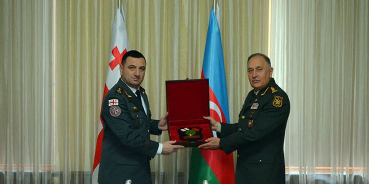 Azərbaycanla Gürcüstan arasında hərbi əməkdaşlıq perspektivləri müzakirə edilib