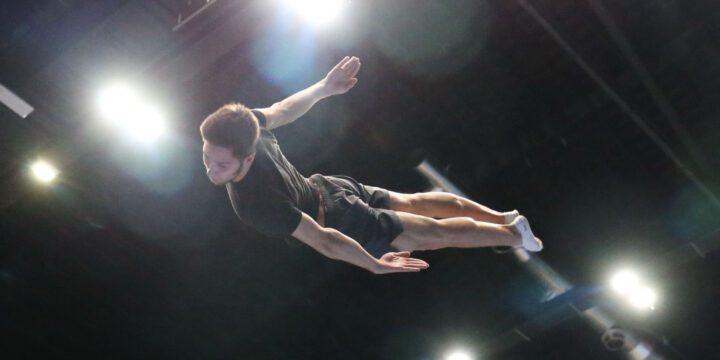 Qazaxıstanlı gimnastlar Bakıda keçirilən təlim-məşq toplanışlarında iştirak edirlər