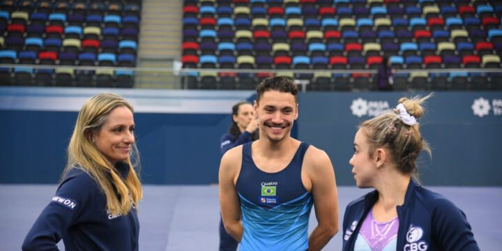 Milli Gimnastika Arenasında batut gimnastikası üzrə Dünya Kuboku iştirakçılarının podium məşqləri keçirilir