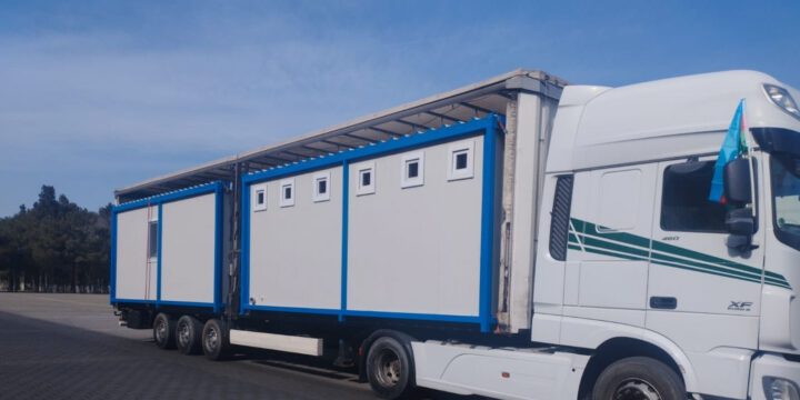 Azərbaycandan daha 8 ədəd modul tipli ev Türkiyəyə yola salınıb 
