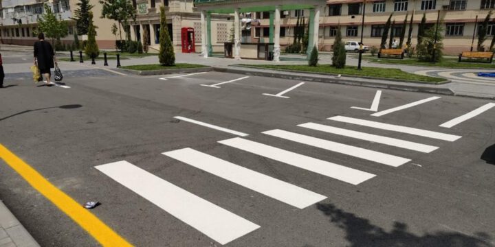 BNA: İki yaşayış kompleksinin qarşısında nizamlanan piyada keçidi təşkil edilib