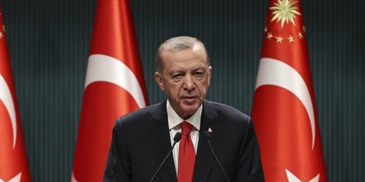 Turkish president pledges to rebuild quake-hit region