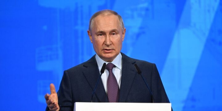 Vladimir Putin Dağıstan-Azərbaycan-İran yolunun tikintisinin sürətləndirilməsini tapşırıb