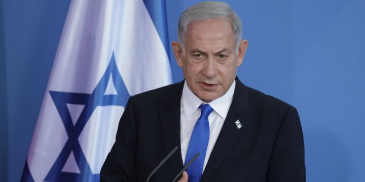 Binyamin Netanyahu müdafiə nazirini istefaya göndərib