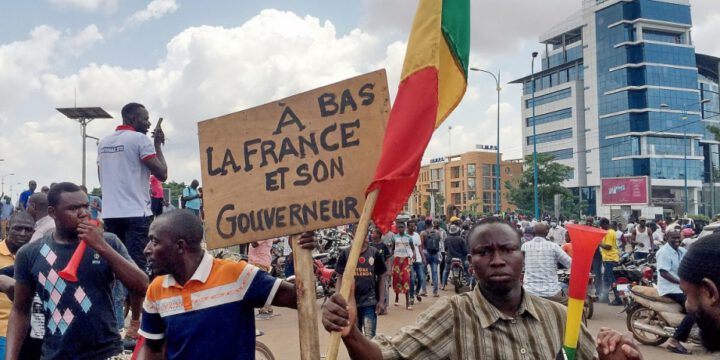 Burkina-Fasoda “France 24” telekanalının yayımı dayandırılıb