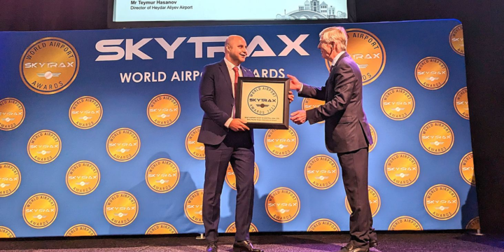 Heydər Əliyev Beynəlxalq Aeroportu növbəti dəfə nüfuzlu “Skytrax” mükafatına layiq görülüb
