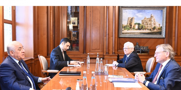 Azerbaijani PM meets with Russian Presidential Commissioner for Entrepreneurs’ Rights