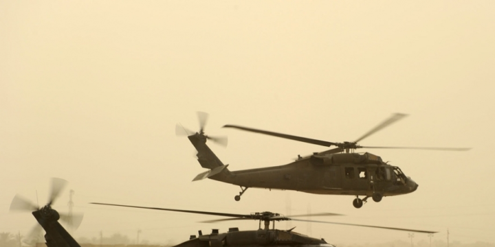 2 US military helicopters crash during training in Kentucky