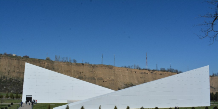 Quba Soyqırımı Memorial Kompleksi həmvətənlərimiz tərəfindən ziyarət olunur