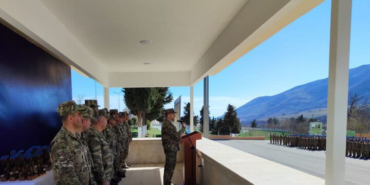 Zakir Həsənov hərbi hissələrdə olub, döyüşə hazırolma vəziyyəti yoxlanılıb