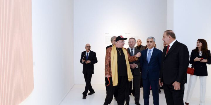 Heydər Əliyev Mərkəzində bəhreynli rəssam Raşid Al Xəlifənin “İlk qığılcım” sərgisinin açılışı olub