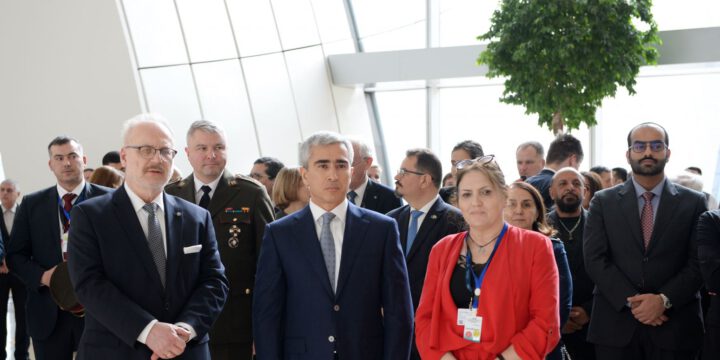 Heydar Aliyev Center plays host to “Between Earth and Sky” exhibition