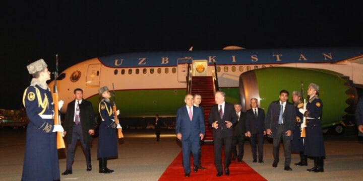 Özbəkistan Prezidenti Şavkat Mirziyoyev Azərbaycana səfərə gəlib