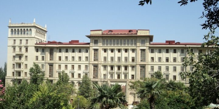 QHT-lər tərəfindən xidmətlərin göstərilməsi haqqında müqavilələrin qeydiyyatı asanlaşdırılıb