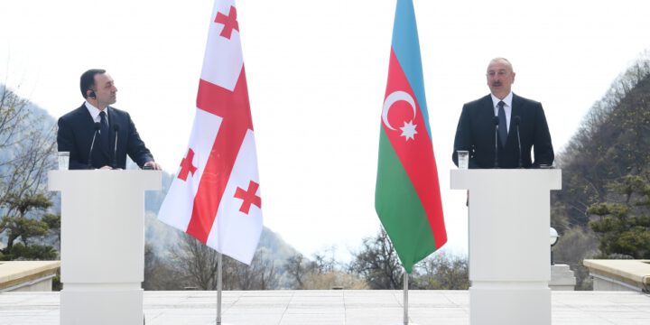Prezident İlham Əliyev və Gürcüstanın Baş naziri İrakli Qaribaşvili mətbuata bəyanatla çıxış ediblər