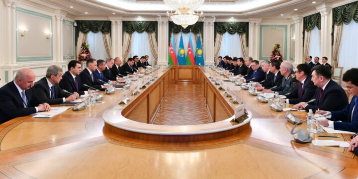 Presidents of Azerbaijan and Kazakhstan held expanded meeting