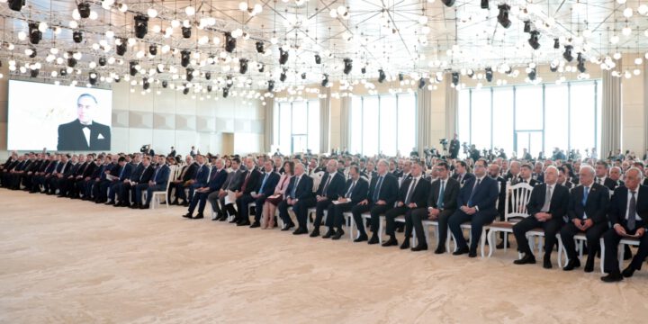 “Heydər Əliyev siyasəti bugünkü uğurlarımızın özülünü təşkil edir” – sahibkarlar Prezidentə müraciət ünvanlayıblar