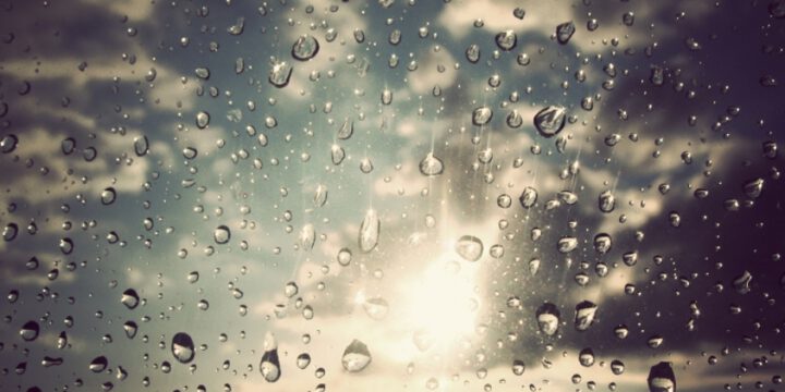 Sabah bəzi qərb rayonlarında şimşək çaxacaq, dolu düşəcək