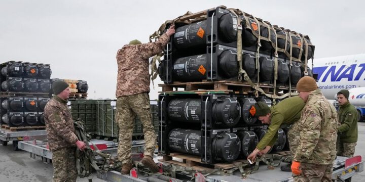 NATO vəd olunan hərbi yardımın 98 faizini Kiyevə çatdırıb