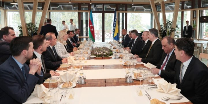 Official dinner was hosted on behalf of members of Presidency of Bosnia and Herzegovina in honor of President Ilham Aliyev in Sarajevo