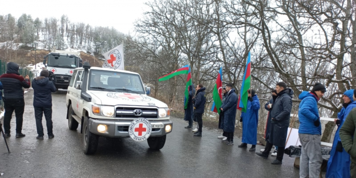 Eight ICRC vehicles pass freely through protest area