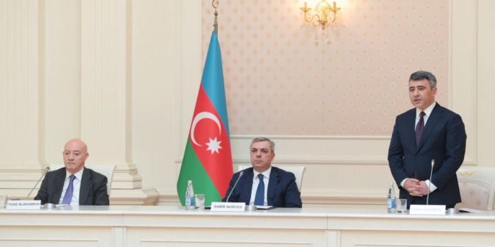 Ali Məhkəmənin sədri İnam Kərimov kollektivə təqdim edilib