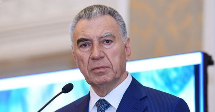 Əli Həsənov “Şərəf” ordeni ilə təltif edilib