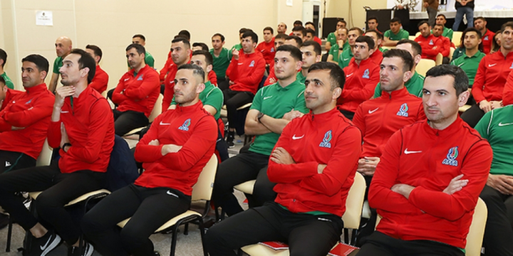 Premyer Liqanın oyunlarını idarə edən hakimlər üçün seminar təşkil olunub
