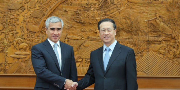 Prezidentin köməkçisi Anar Ələkbərov Çinin xarici işlər nazirinin müavini ilə görüşüb