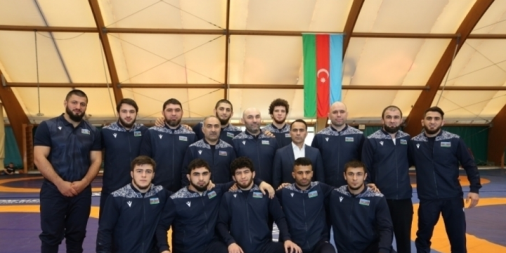 Azerbaijani freestyle wrestling team crowned European champions for 4th time