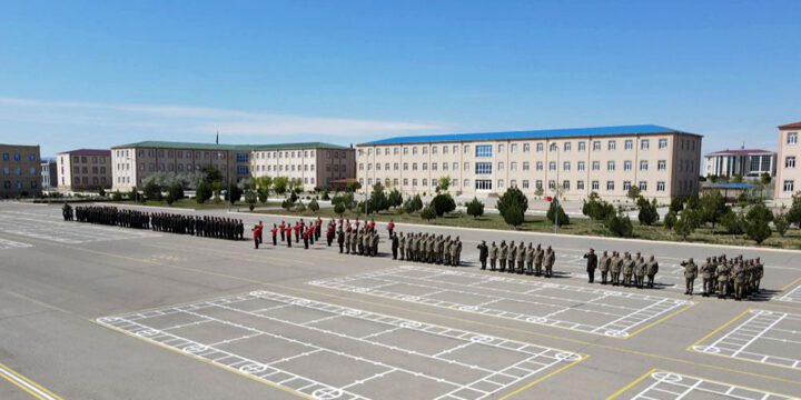 Əlahiddə Ümumqoşun Orduda növbəti buraxılış mərasimi keçirilib