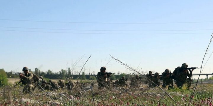 Hərbi vəzifəlilərin təlim toplanışı başa çatıb