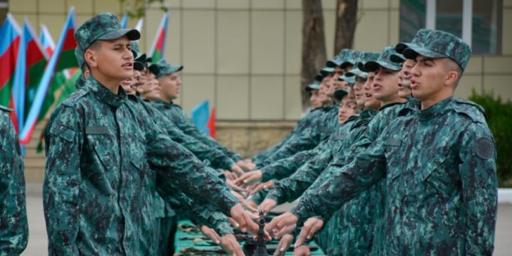 DSX-nin hərbi hissələrində gənc əsgərlərin andiçmə mərasimi olub