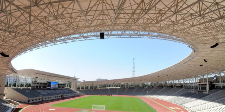Tofiq Bəhramov adına Respublika Stadionunun ot örtüyü yenilənir