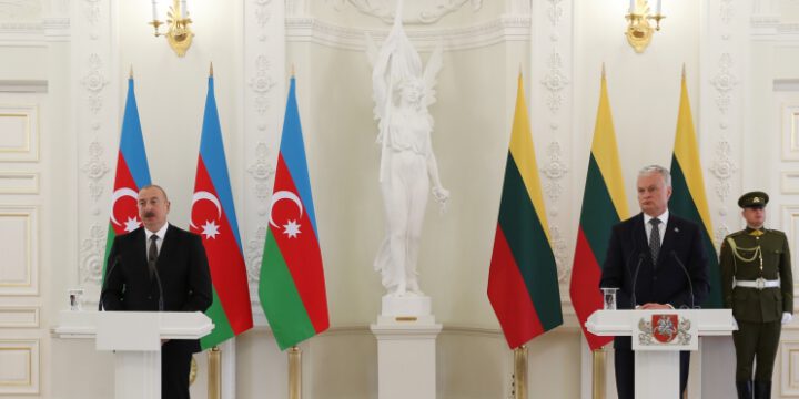 Azərbaycan və Litva prezidentləri mətbuata bəyanatlarla çıxış ediblər