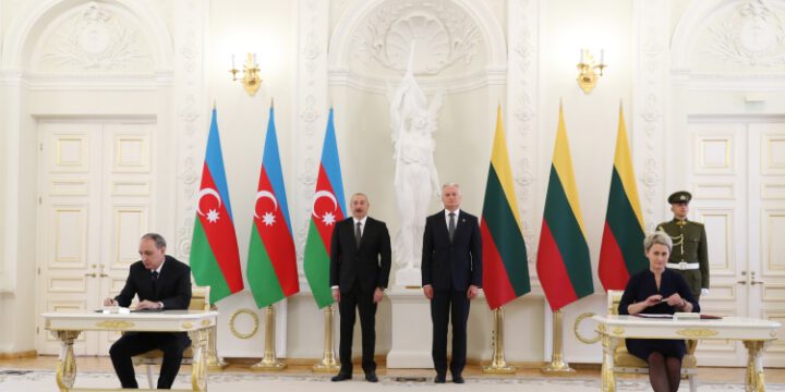 Azərbaycan və Litva arasında sənədlər imzalanıb