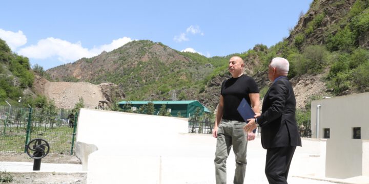 Prezident İlham Əliyev Kəlbəcər rayonunda “Meydan” Kiçik Su Elektrik Stansiyasının açılışını edib