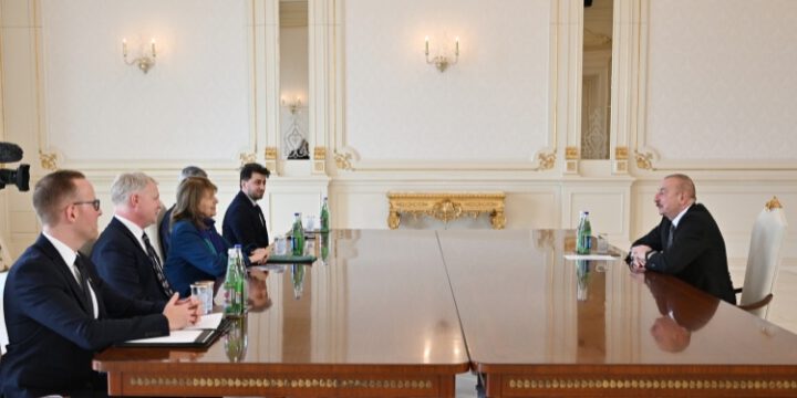Prezident İlham Əliyev Böyük Britaniya Baş nazirinin Azərbaycan üzrə ticarət elçisini qəbul edib 