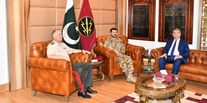 Chief of General Staff of Azerbaijan Army visits Pakistan Special Service Group division